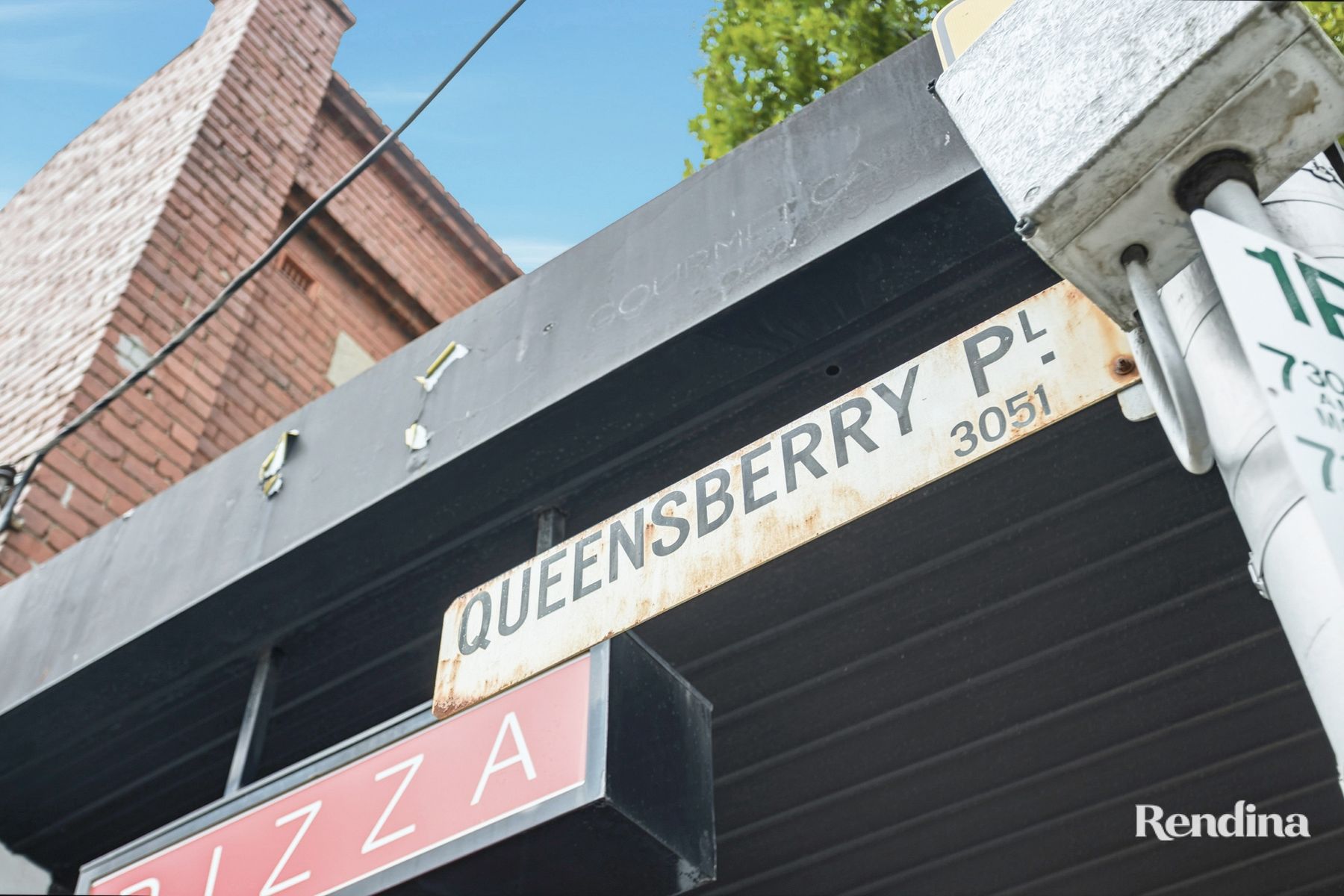 1/2 Queensberry Place, North Melbourne - Thumbnail 3