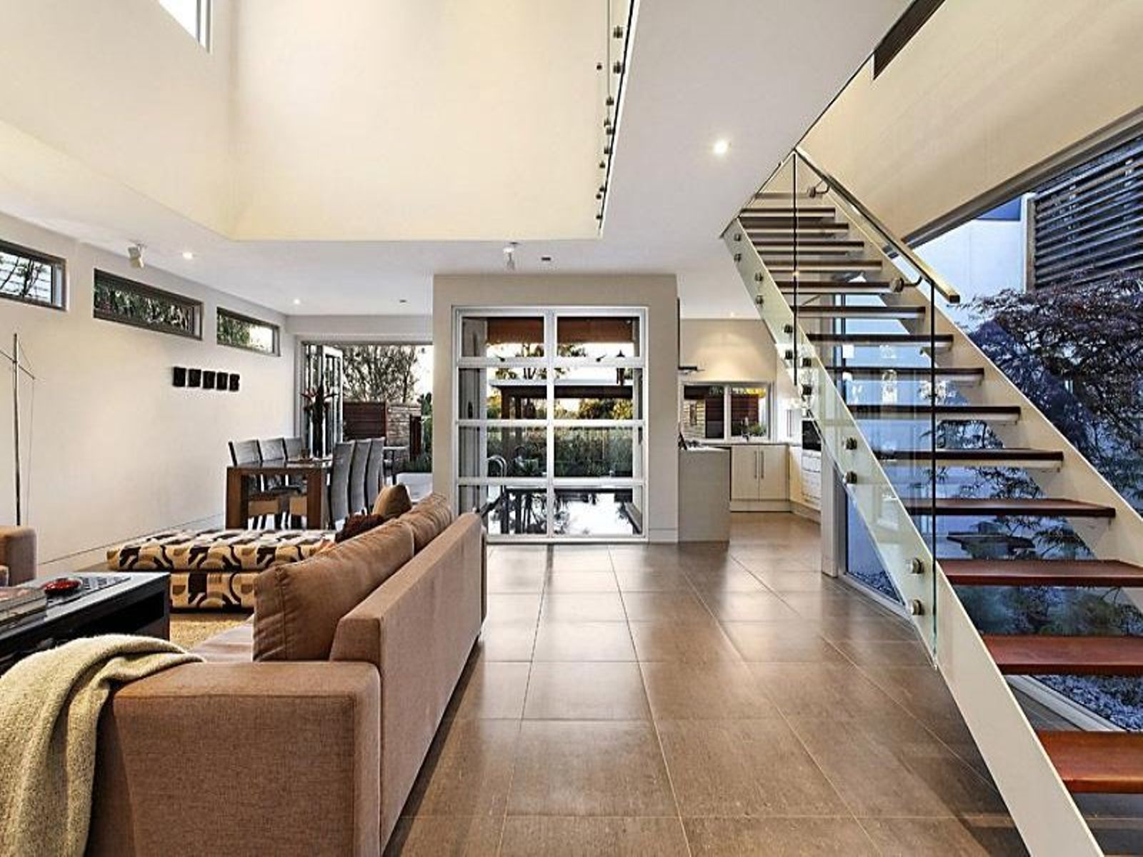 24 Bayswater Road, Kensington - Thumbnail 2