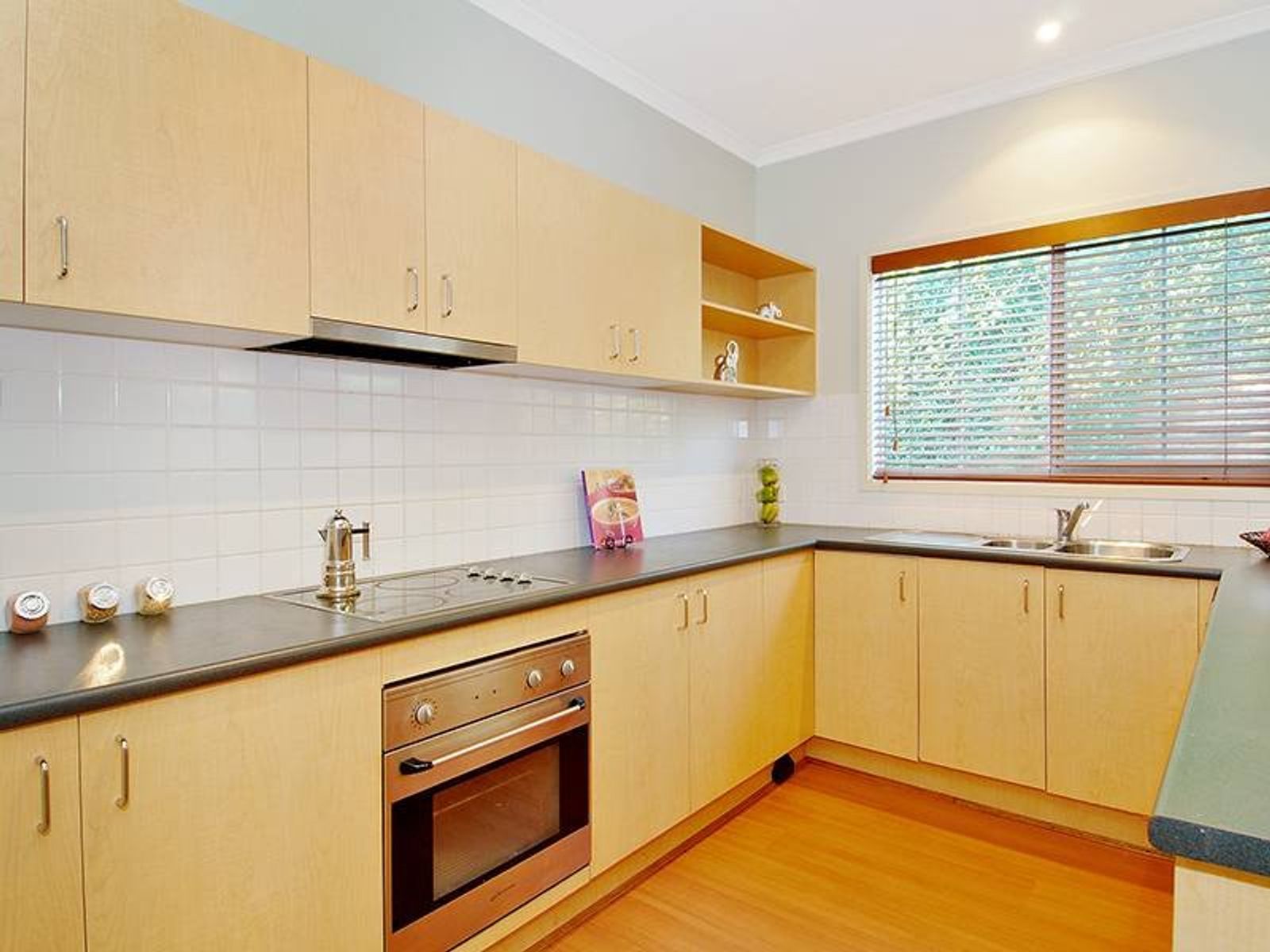 8/120 Newman Street, Kensington - Thumbnail 6