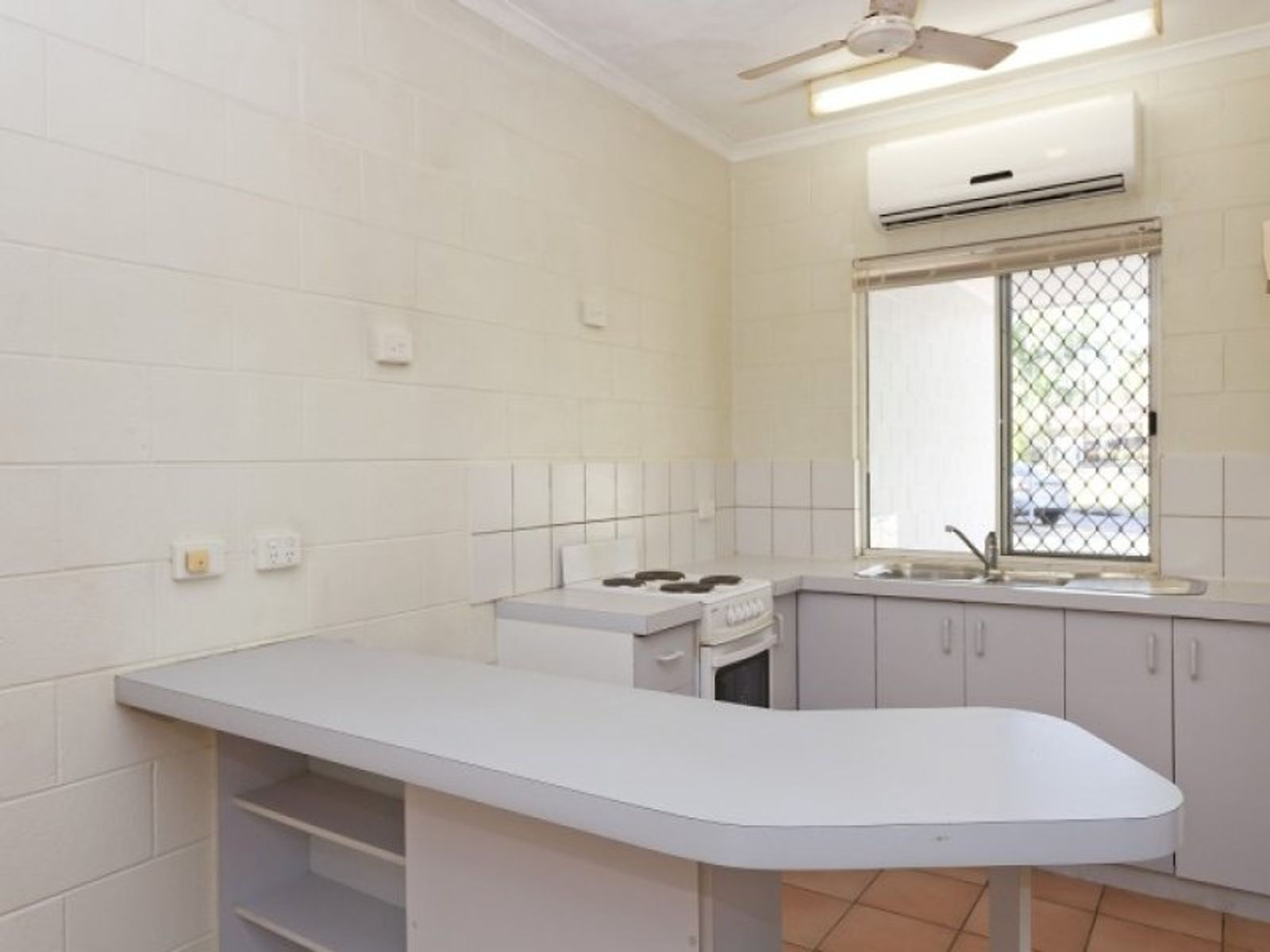 1 and 2/19 Crawford Court, Moulden NT 0830, Moulden - Thumbnail 6