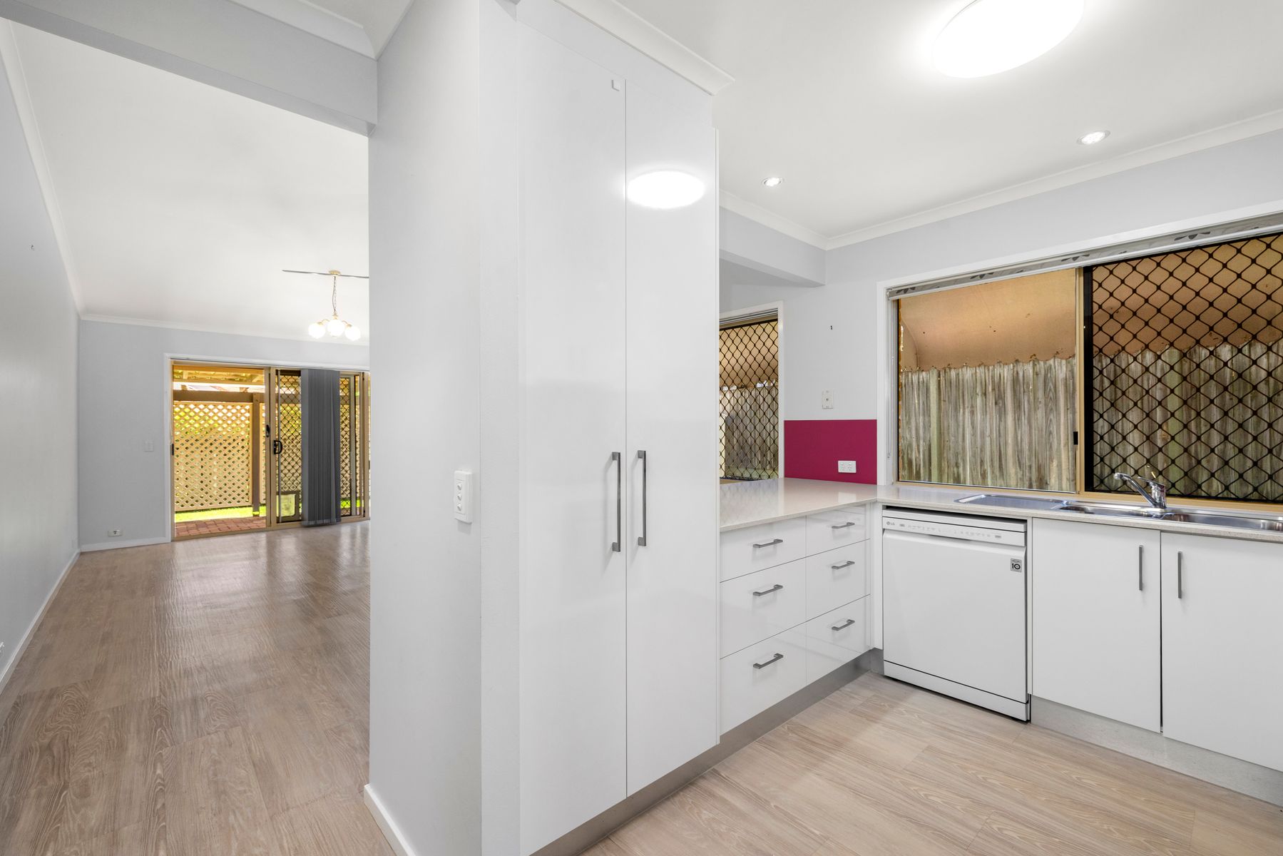 1/6-10 Macgregor Drive, Birkdale QLD 4159, Birkdale - Thumbnail 4