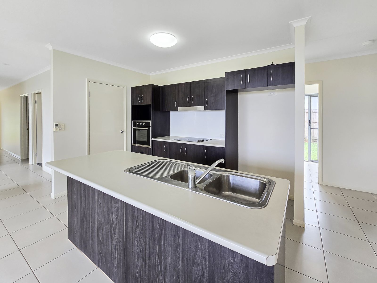 57 Tumbare Street, Atherton, QLD 4883, Atherton - Thumbnail 3