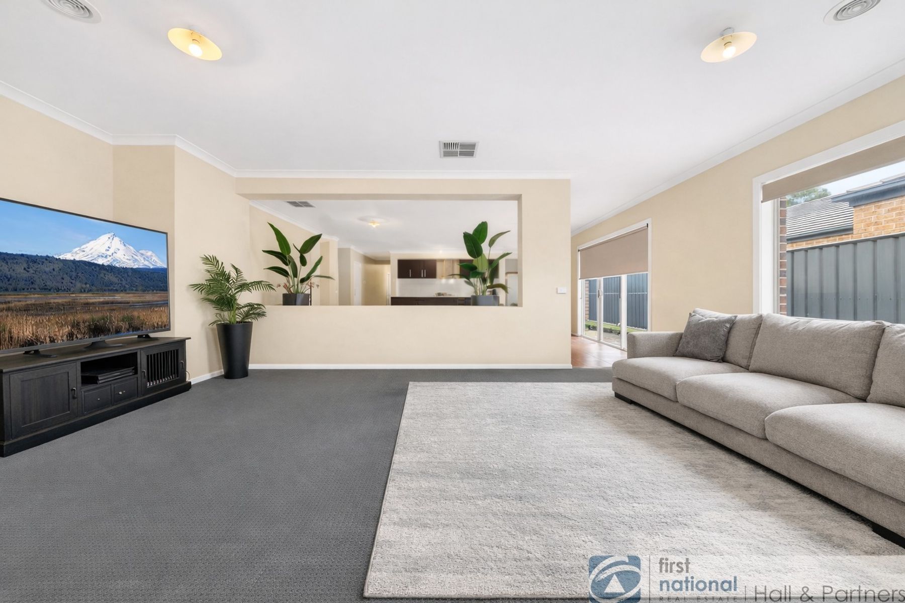 49 Selandra Boulevard, Clyde North VIC 3978, Clyde North - Thumbnail 3