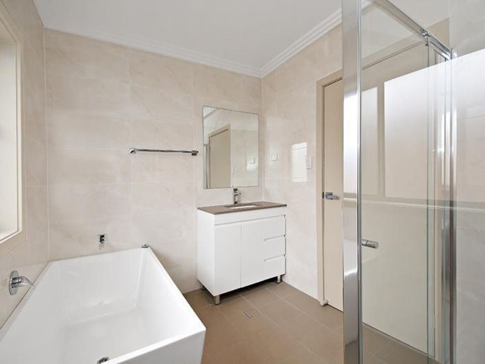 6 Victoria Street, Revesby NSW 2212, Revesby - Thumbnail 3