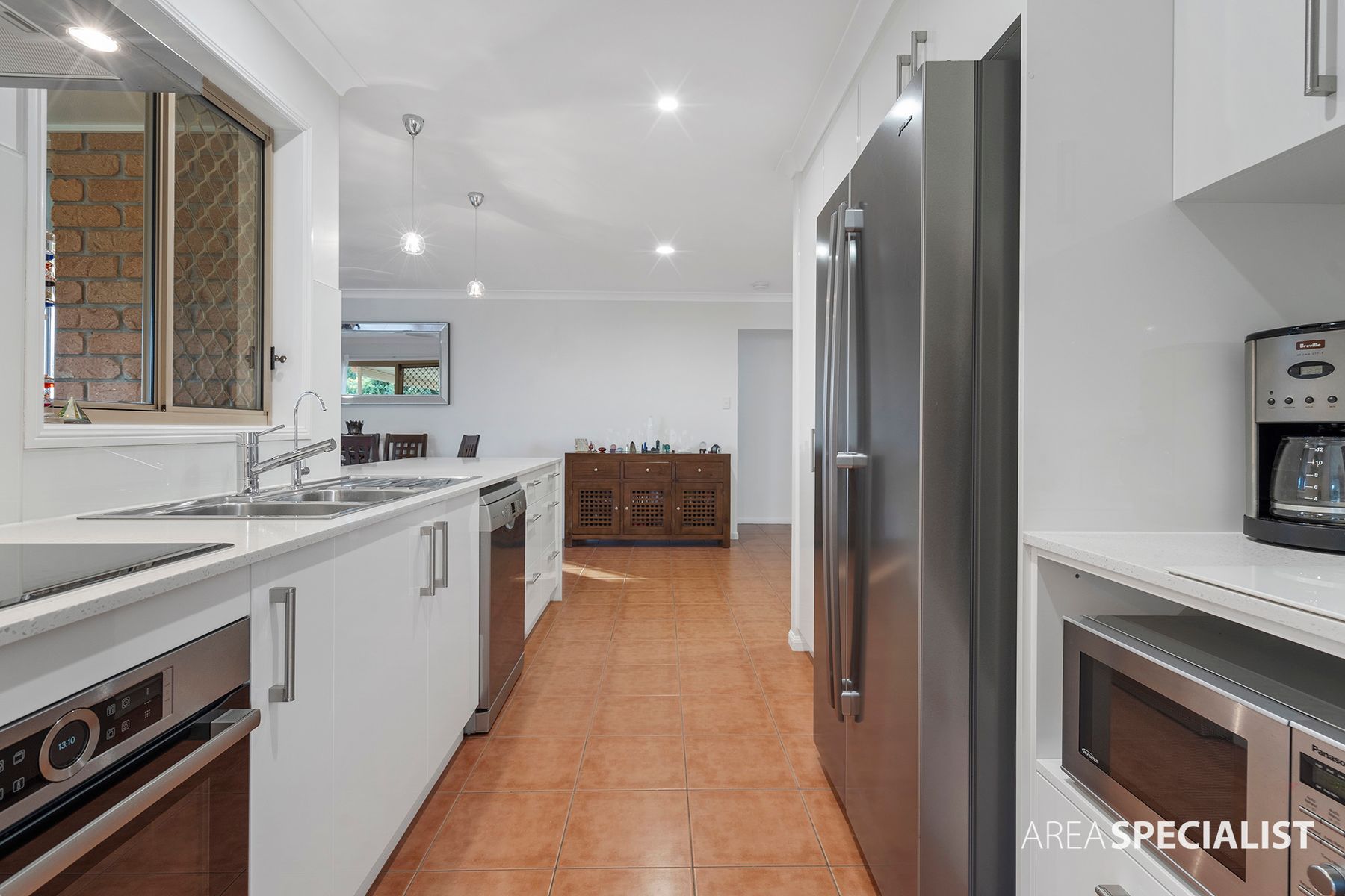 62 Doolan Street, Ormeau, QLD 4208, Ormeau - Thumbnail 2