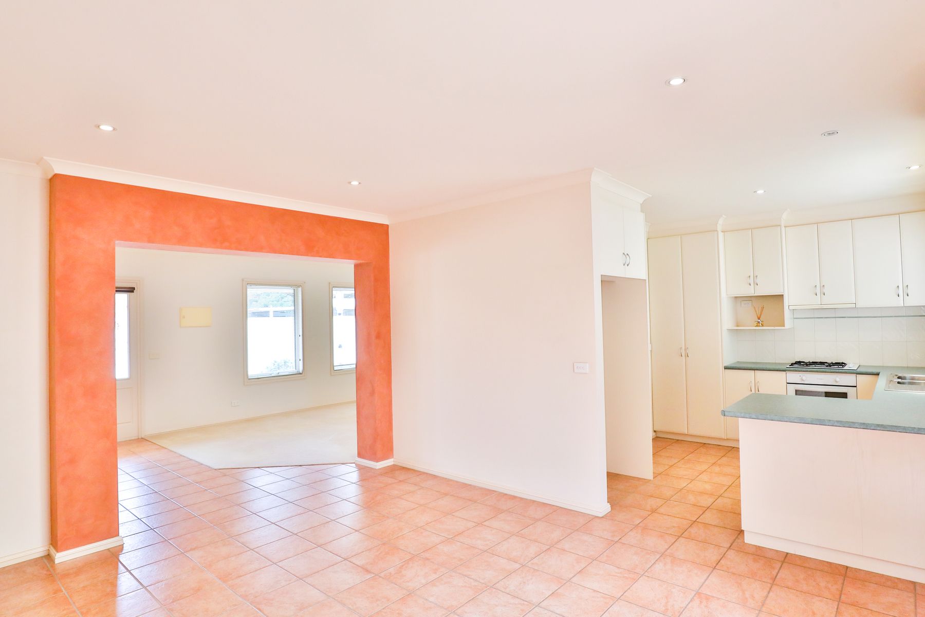 2/221 Wade Avenue, Mildura - Thumbnail 2