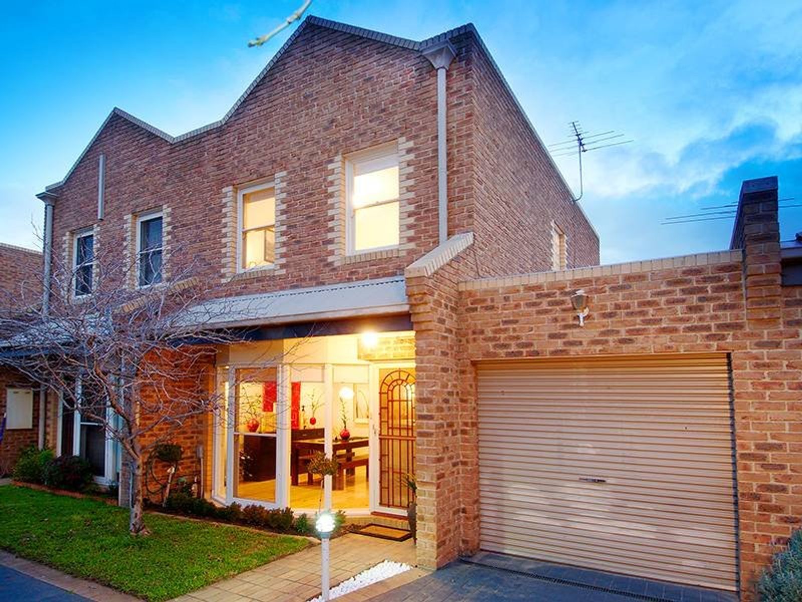 6/63 Farnham Street, Flemington - Thumbnail 3