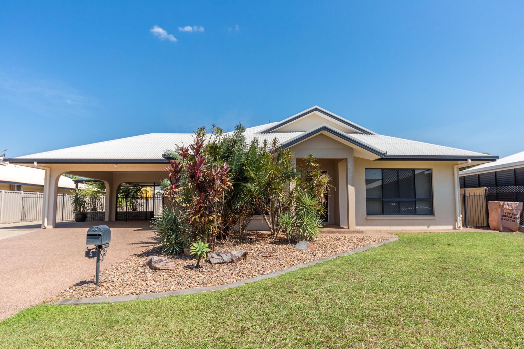 5 Delissaville Place, Rosebery NT 0832, Rosebery - Thumbnail 2