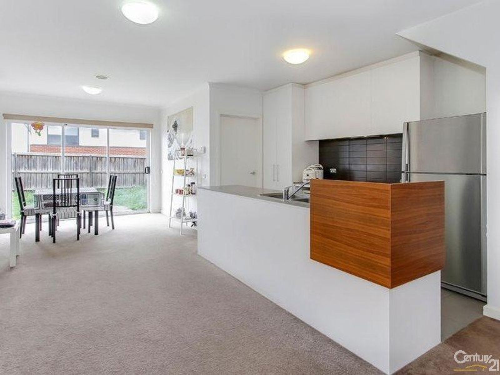 9 South Hampton Drive, Mulgrave, VIC 3170, Mulgrave - Thumbnail 2