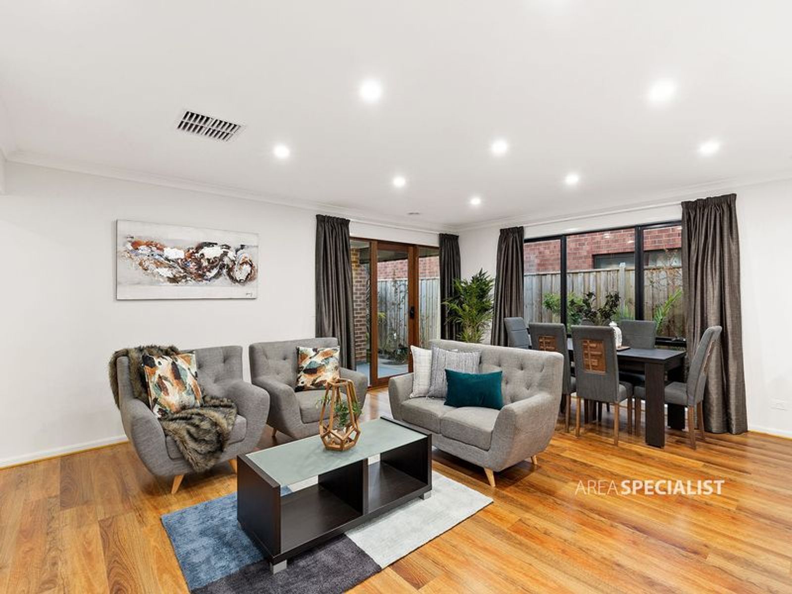 7 Quist Parade, Cranbourne West, Cranbourne West - Thumbnail 2