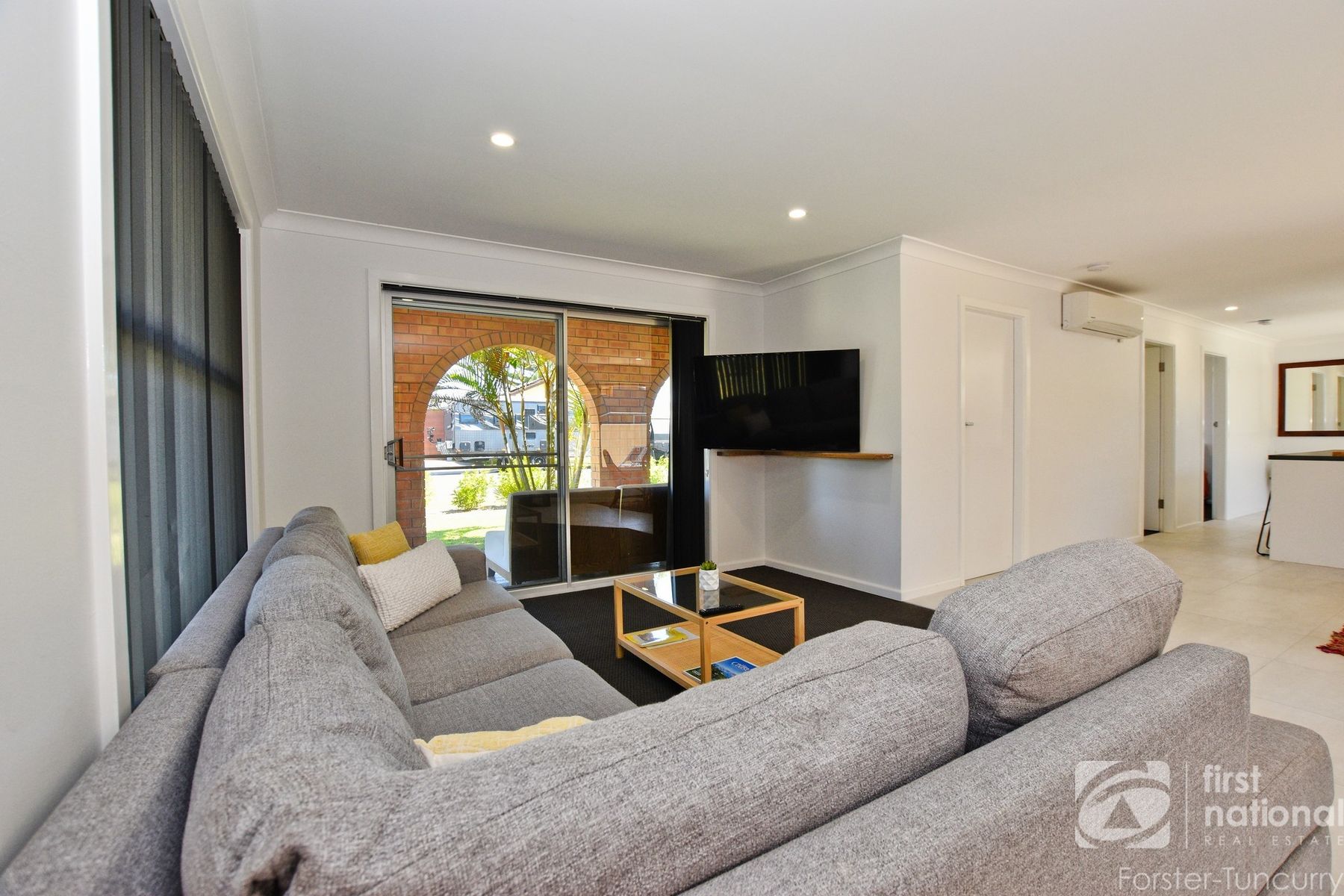 2 Hibiscus Place, Tuncurry NSW 2428, Tuncurry - Thumbnail 2