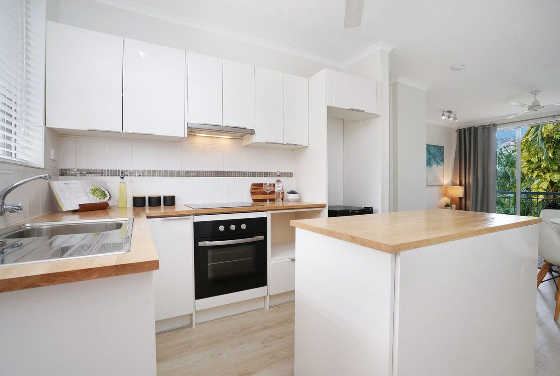 10/14 Hickory Street, Nightcliff NT 0810, Nightcliff - Image 1