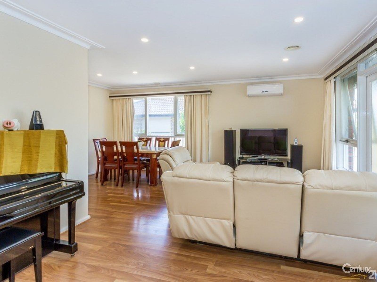 33 Diosma Drive, Glen Waverley, VIC 3150, Glen Waverley - Thumbnail 4