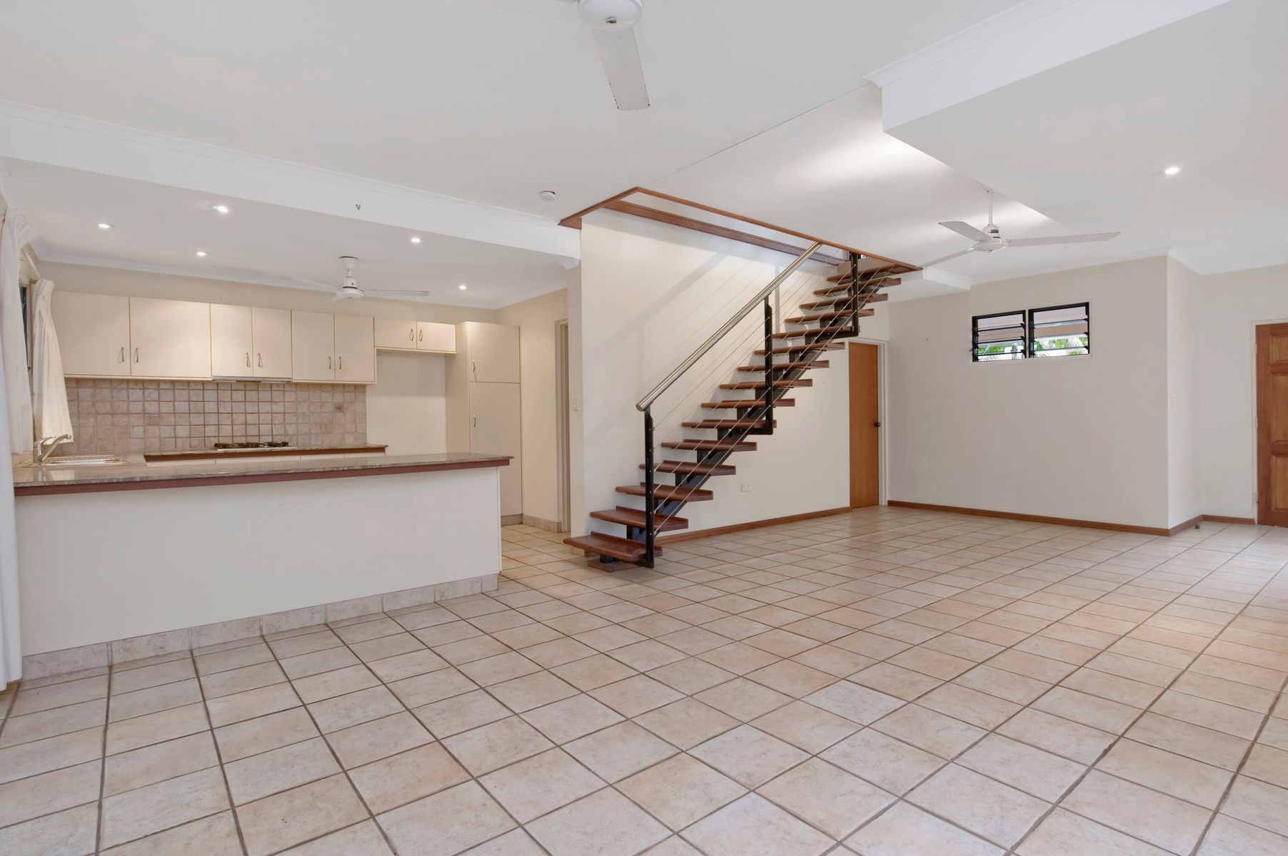 3/20 Barossa Street, Larrakeyah NT 0820, Larrakeyah - Thumbnail 3