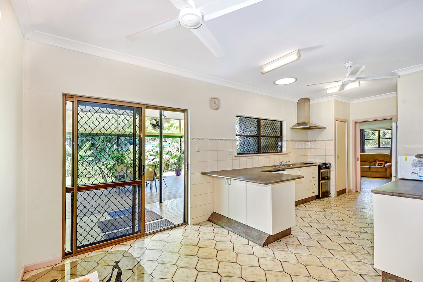 3 Cunjevoi Crescent, Nightcliff NT 0810, Nightcliff - Thumbnail 3