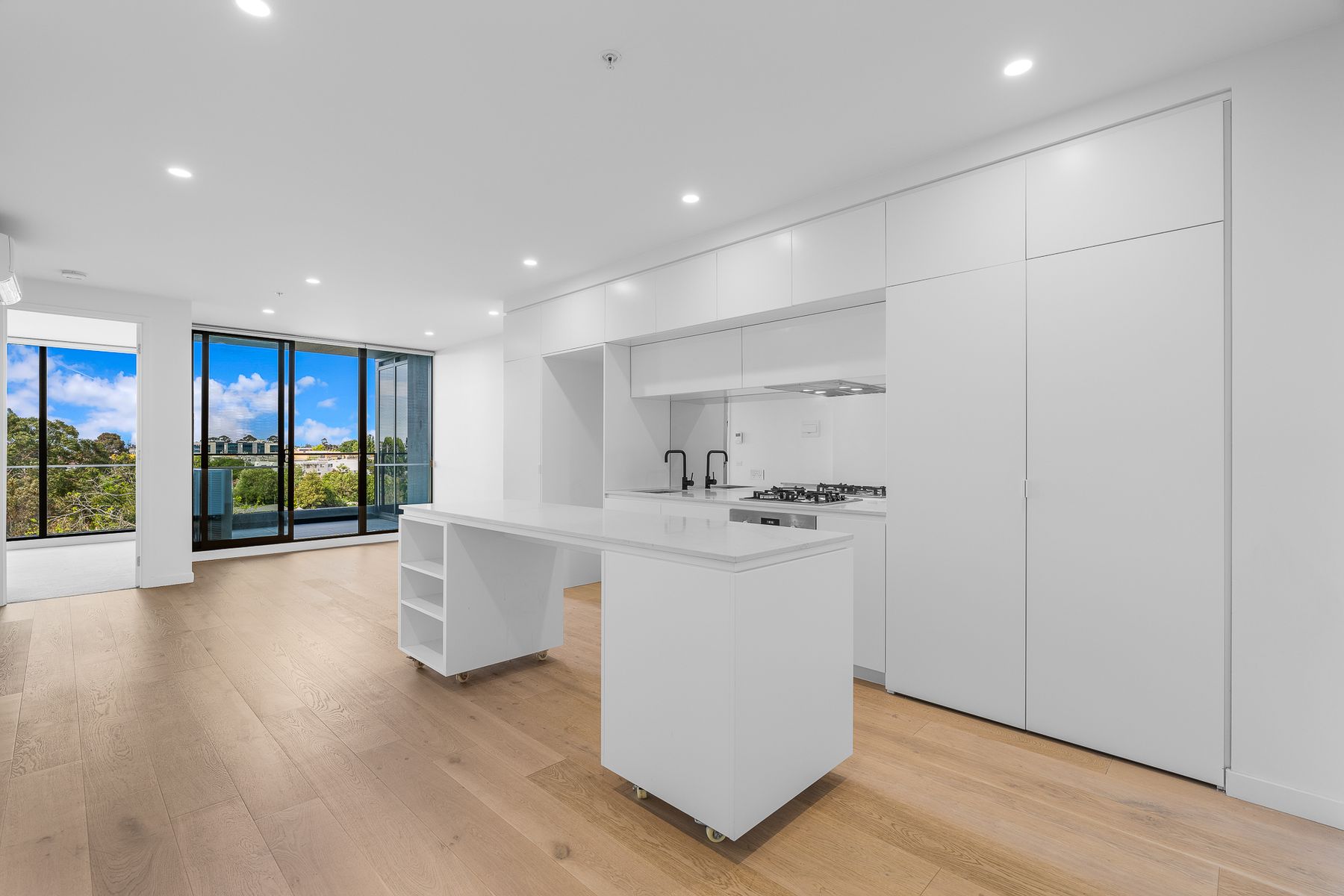 512/42C Nelson Street, Ringwood, VIC 3134, Ringwood - Thumbnail 2