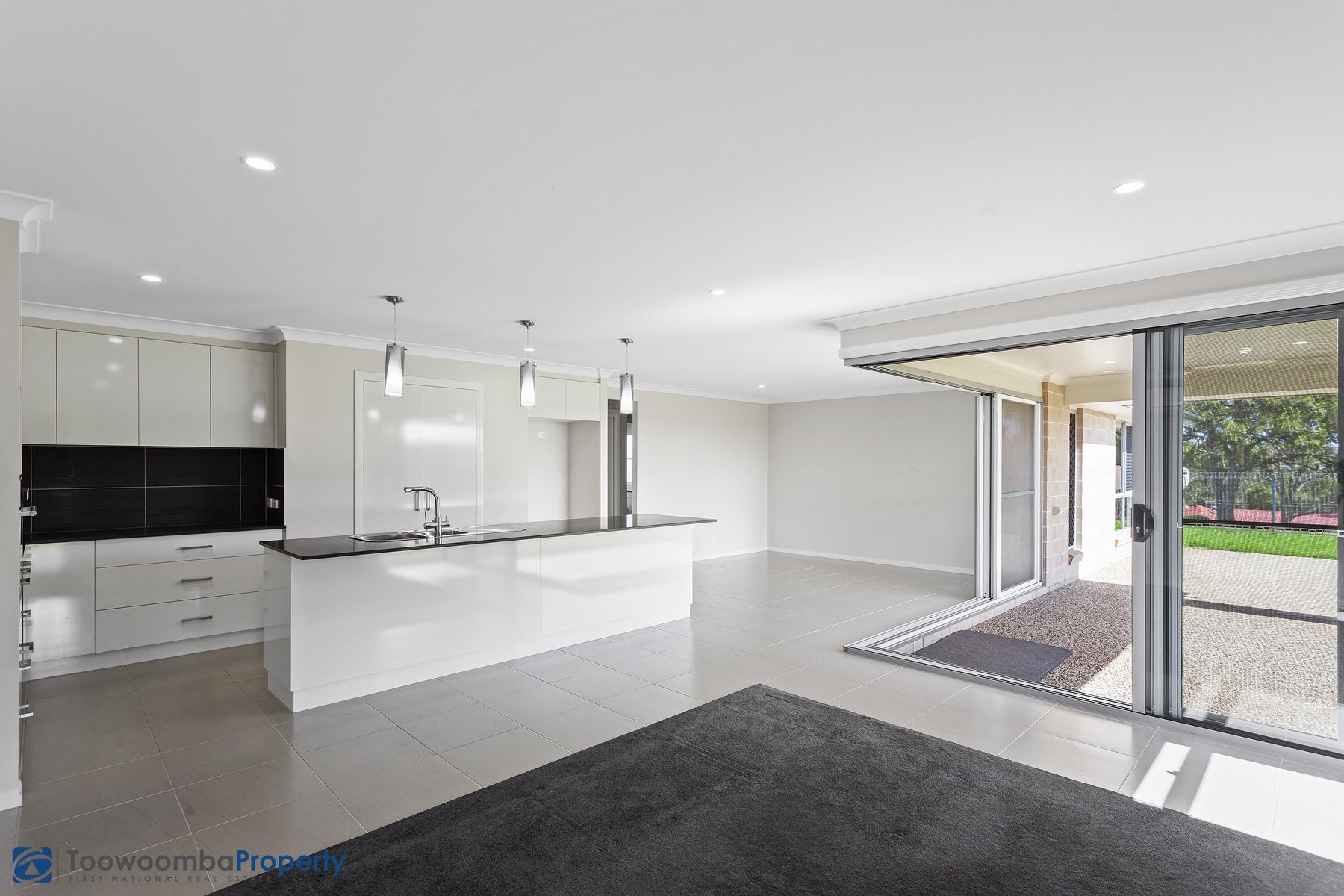 4 Sienna Drive, Glenvale QLD 4350, Glenvale - Thumbnail 2