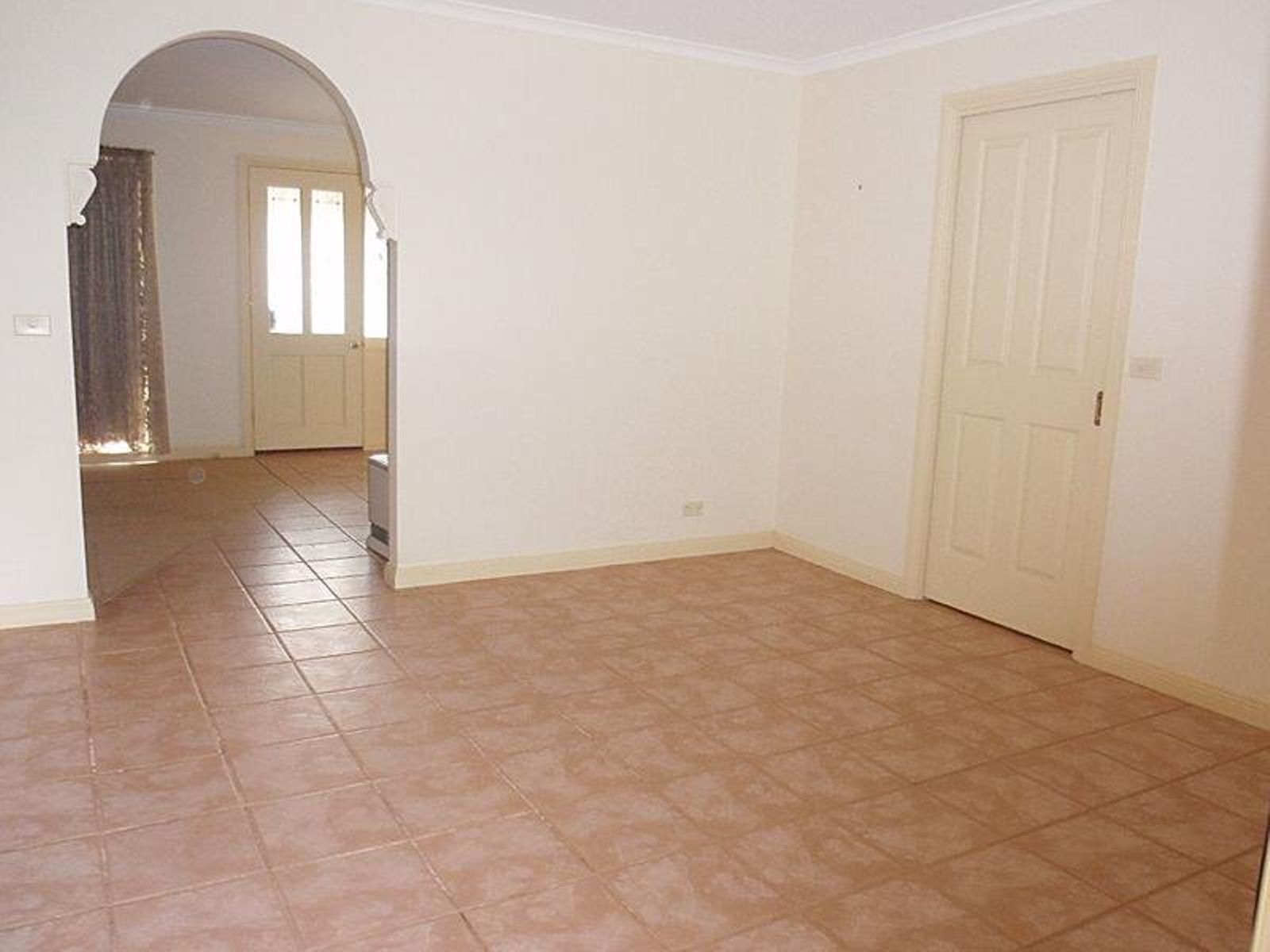 3/295 Cureton Avenue, Mildura - Thumbnail 3