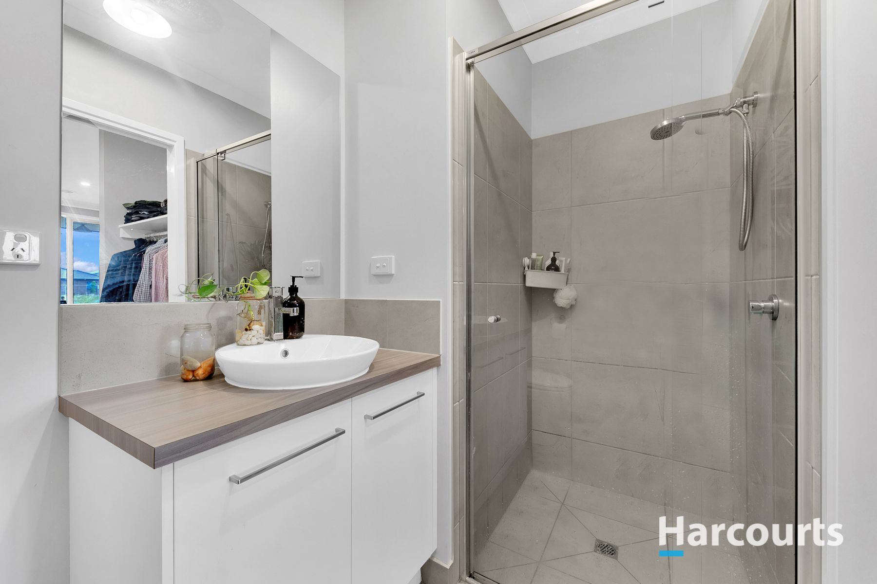 7 Hadlee Street, Rockbank, VIC 3335, Rockbank - Thumbnail 3