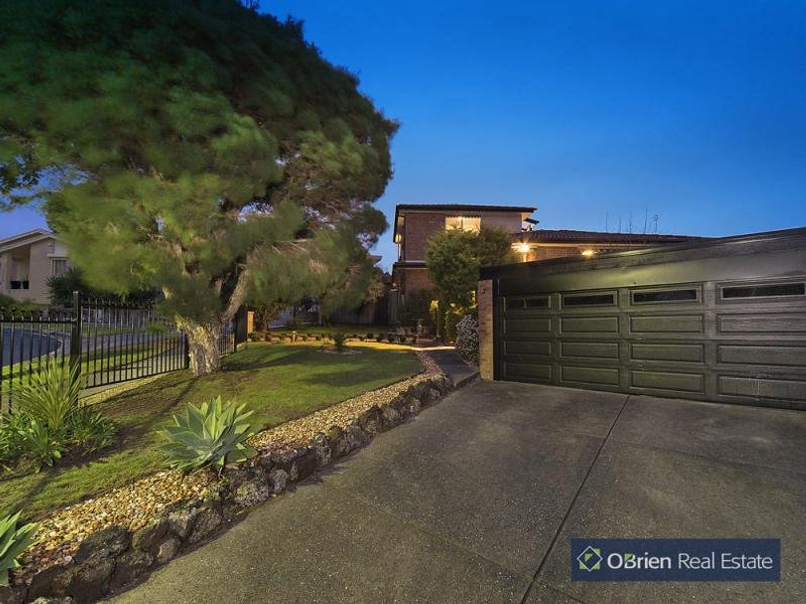 7 Wild Court, Endeavour Hills, VIC 3802, Endeavour Hills - Thumbnail 2