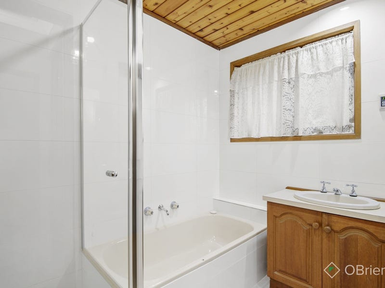 23 Kennington Park Drive, Endeavour Hills, VIC 3802, Endeavour Hills - Thumbnail 7
