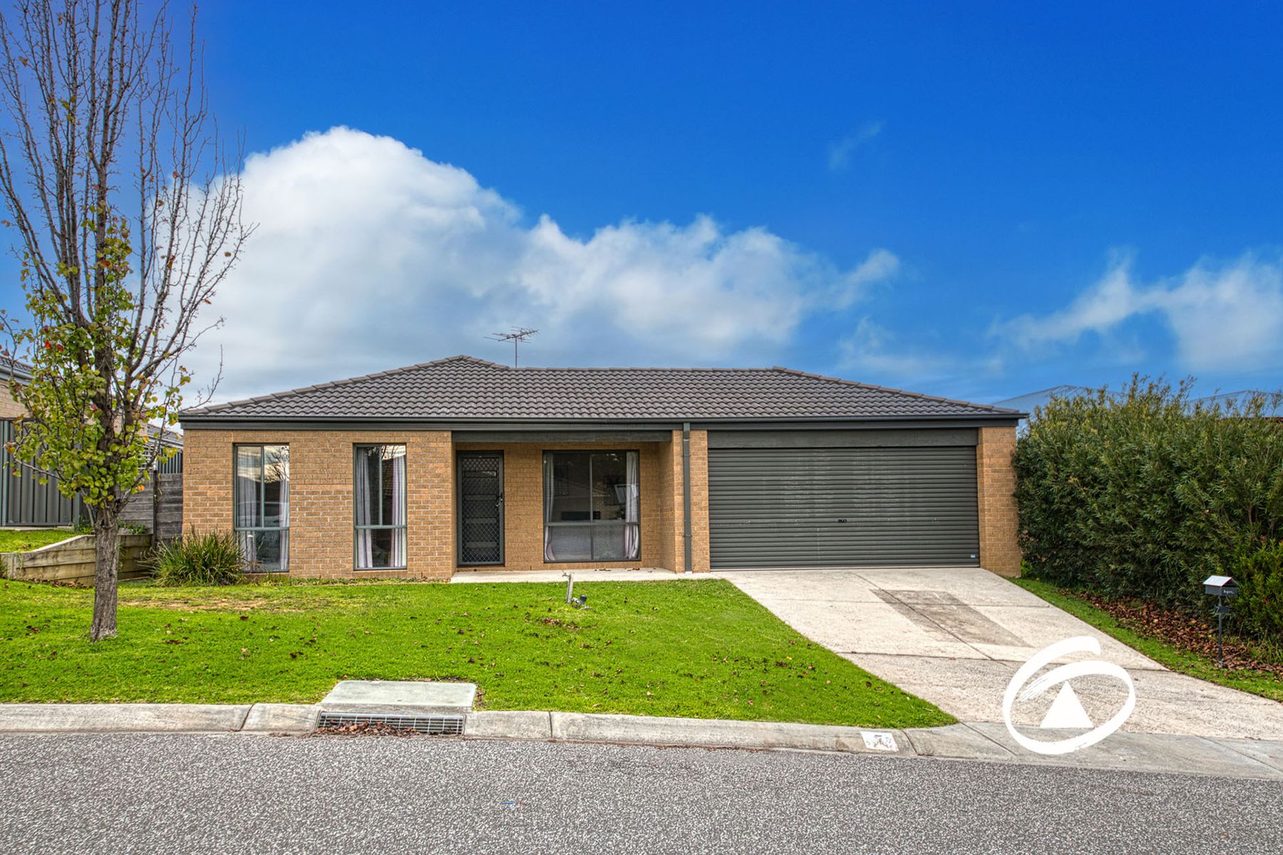 7 Doonie Way, Pakenham VIC 3810