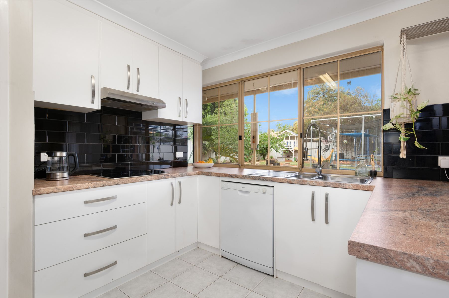 122 Graeme Street, Hannans, WA 6430, Hannans - Thumbnail 8