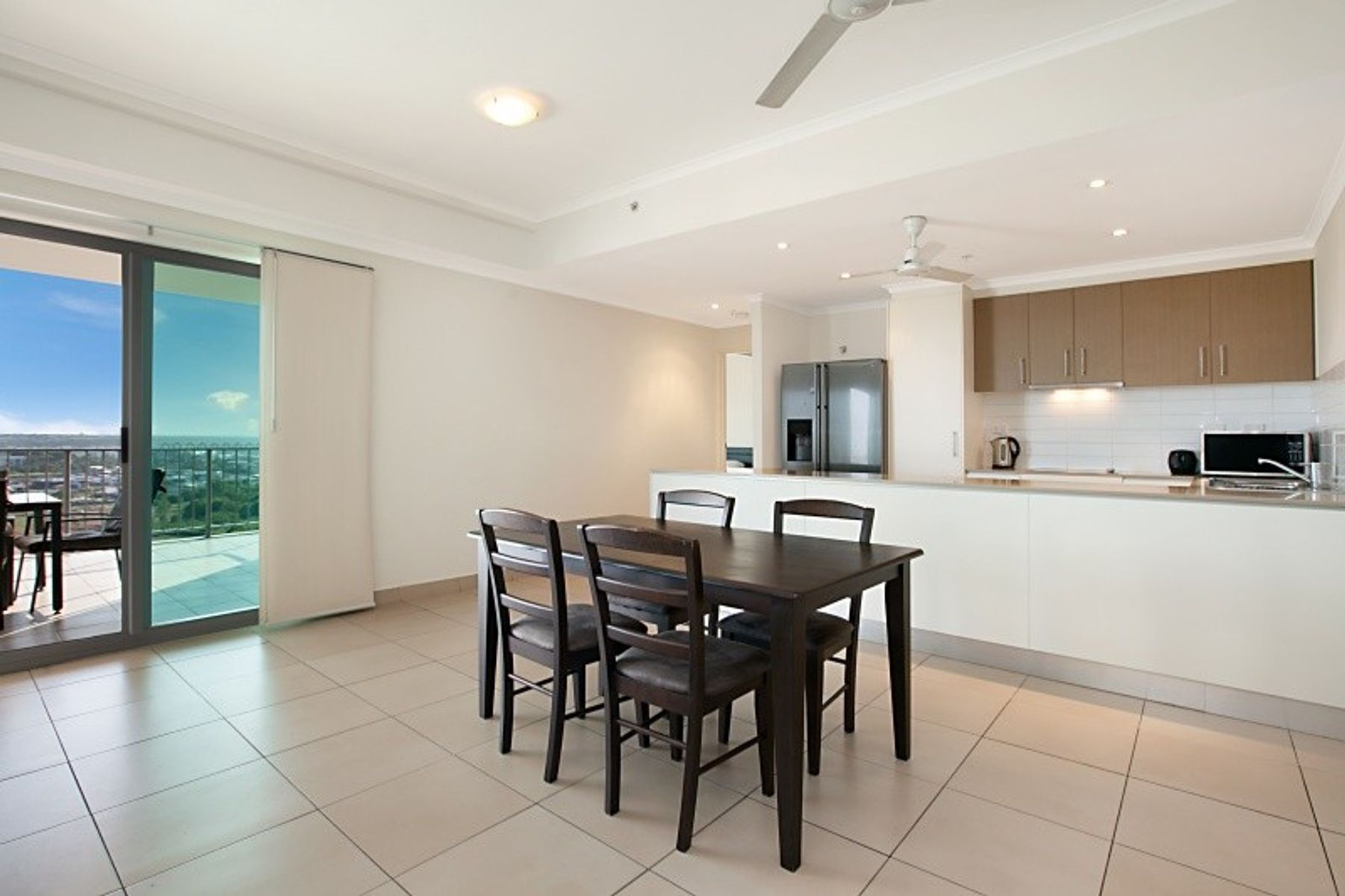 30/96 Woods Street, Darwin City NT 0800, Darwin City - Thumbnail 2