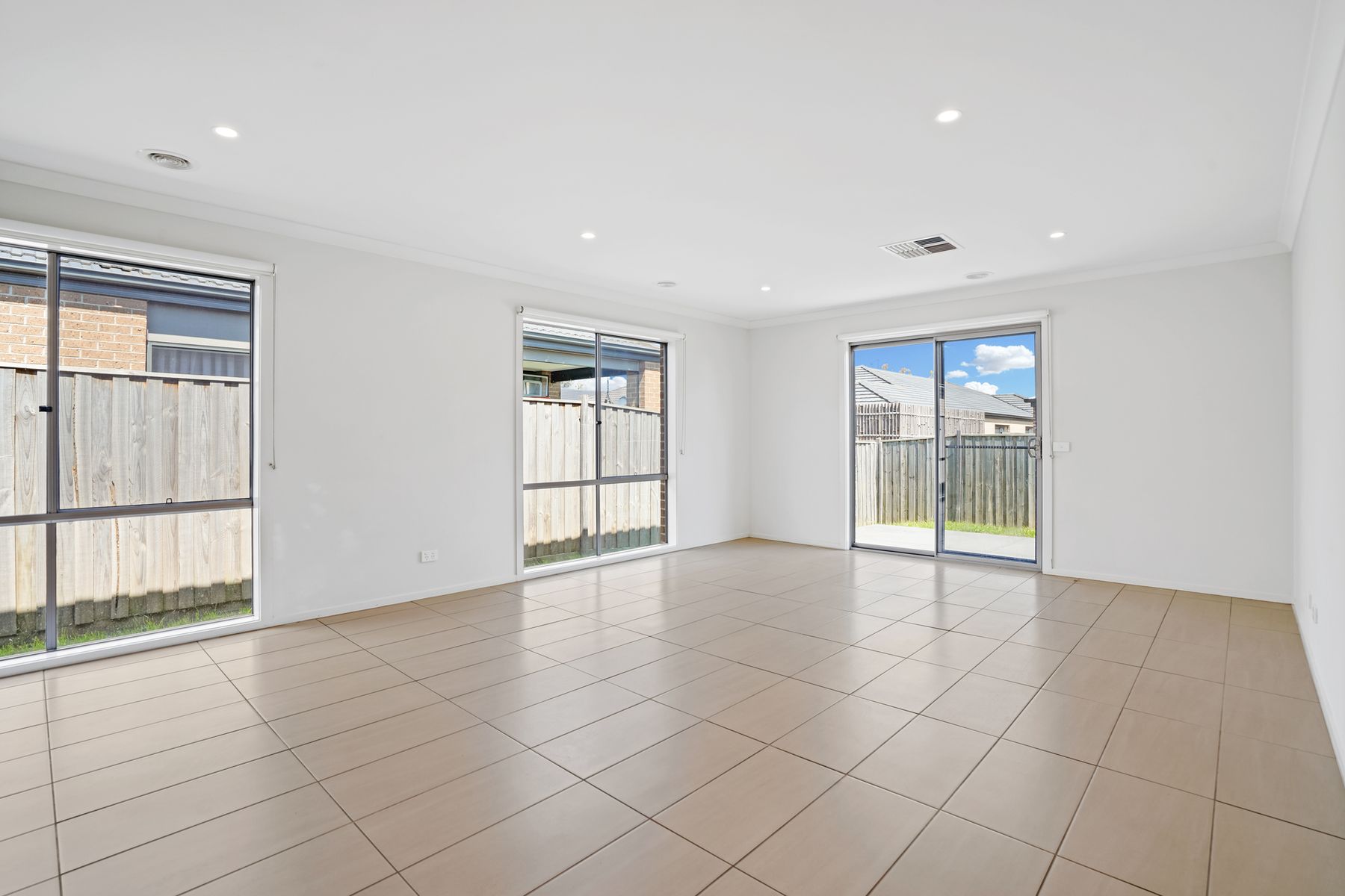 98 Wallaroo Way, Doreen, Doreen - Thumbnail 5