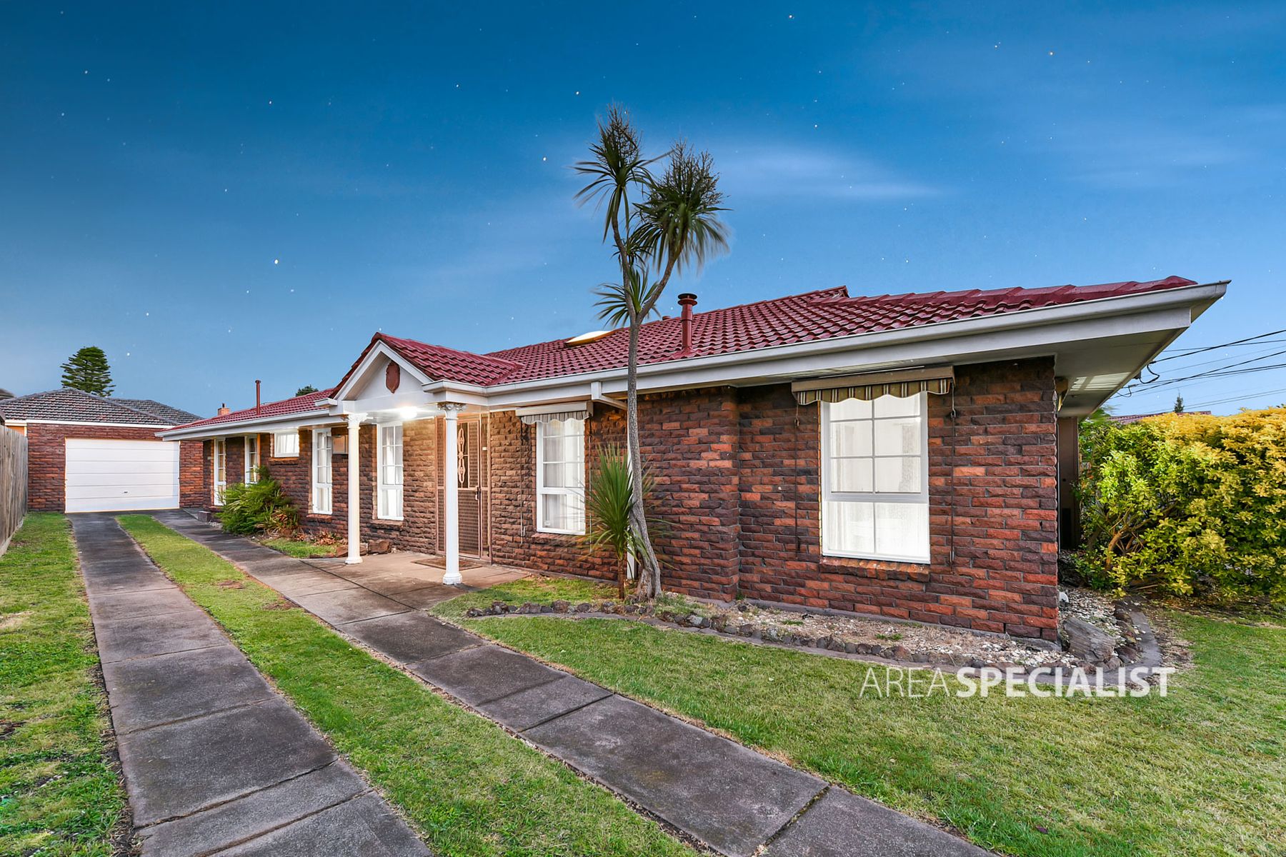 30 Locharn Crescent, Keysborough, VIC 3173, Keysborough - Thumbnail 2