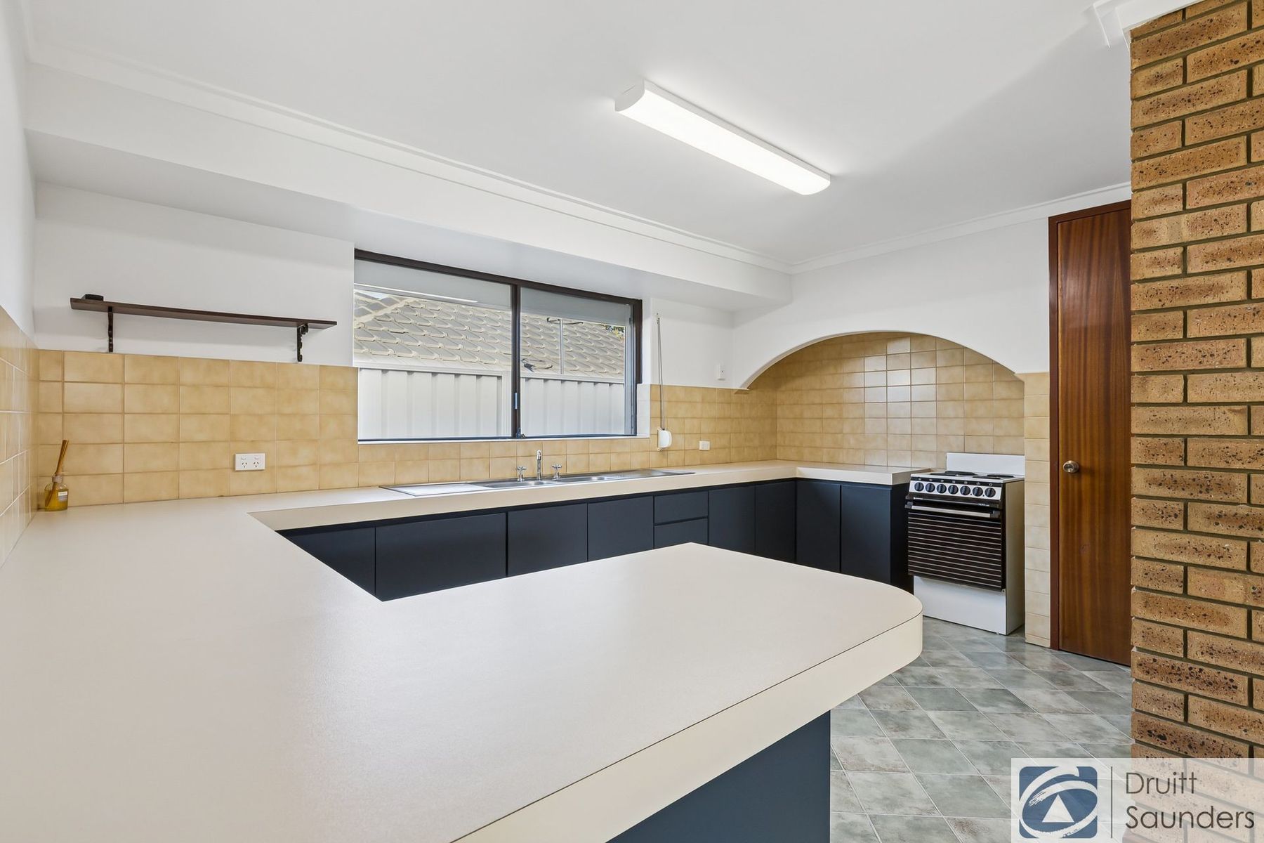 11 Peckham Crescent, Kingsley WA 6026, Kingsley - Thumbnail 8