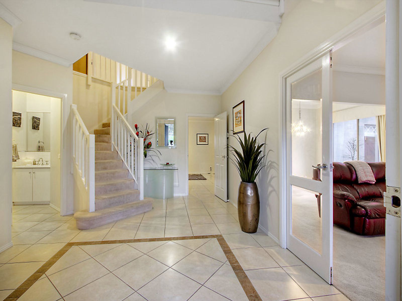 13 Norfolk Place, Aspendale Gardens, VIC 3195, Aspendale Gardens - Thumbnail 2