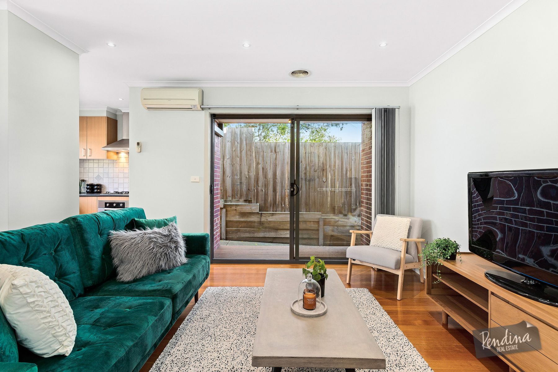 4/15 Fawkner Road, Pascoe Vale - Thumbnail 2