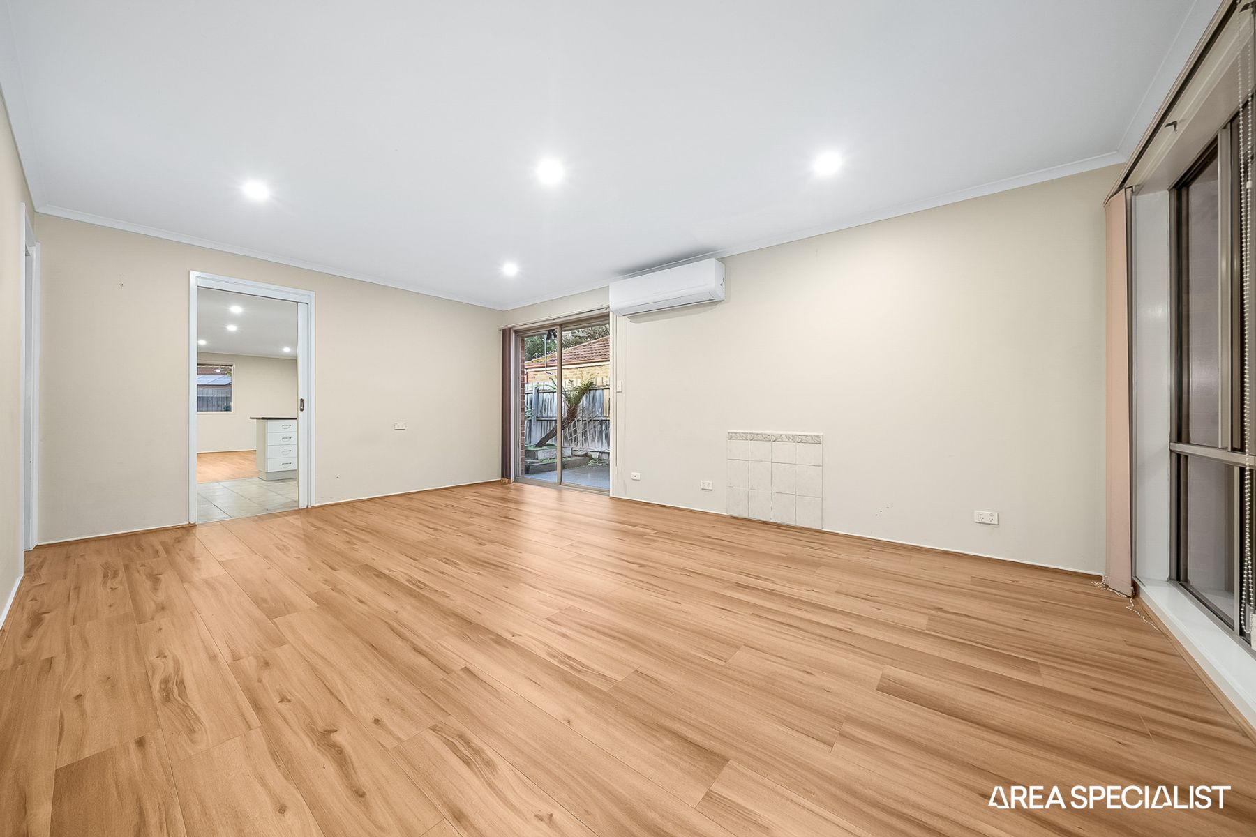 10 Armadale Drive, Narre Warren, VIC 3805, Narre Warren - Thumbnail 4