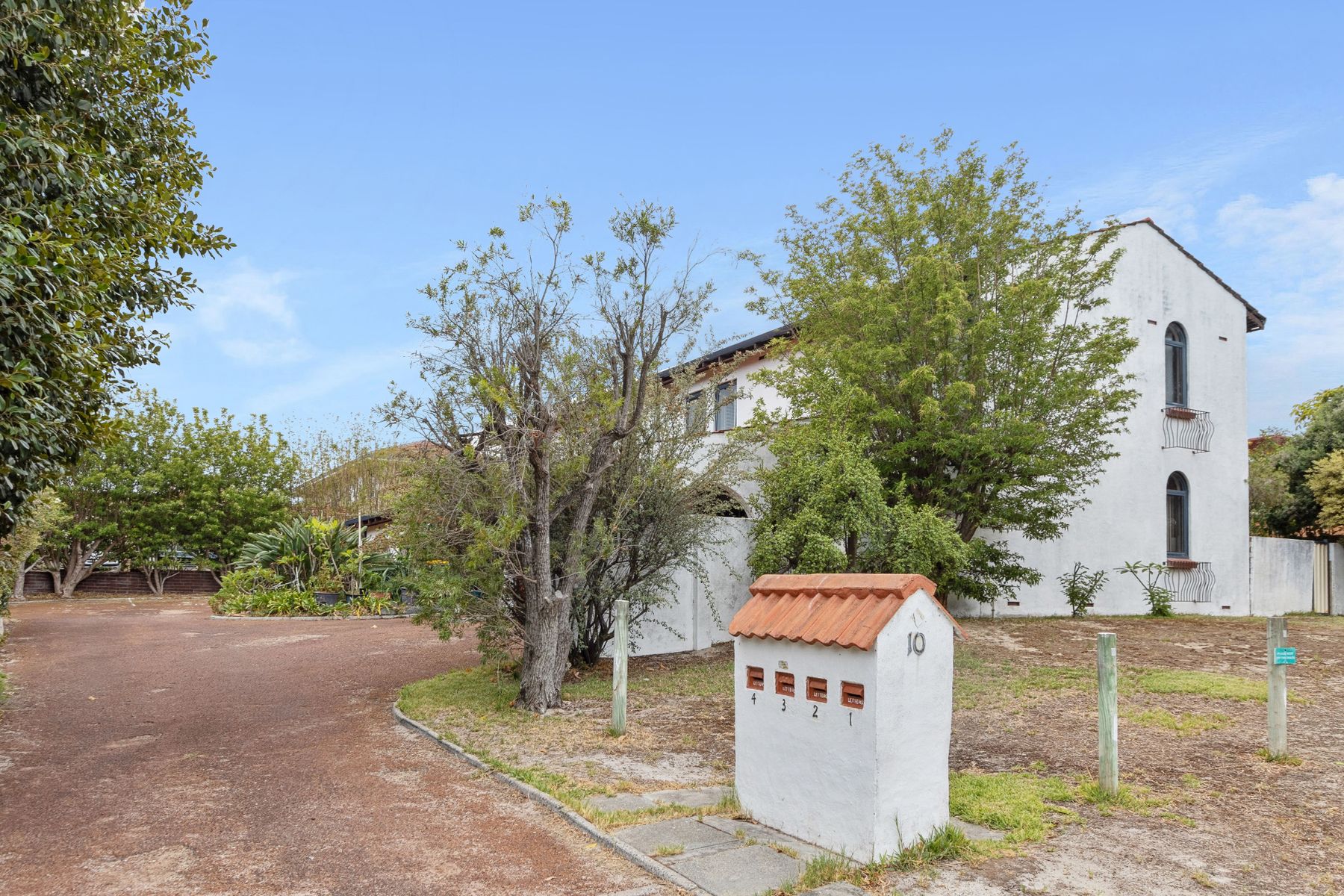 4 10 Coolidge St, Como 17