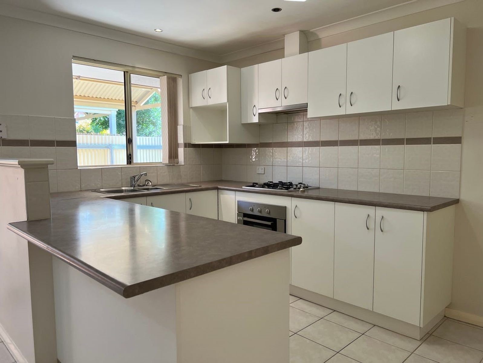 3/11 Brookman Street, Kalgoorlie WA 6430, Kalgoorlie - Thumbnail 2