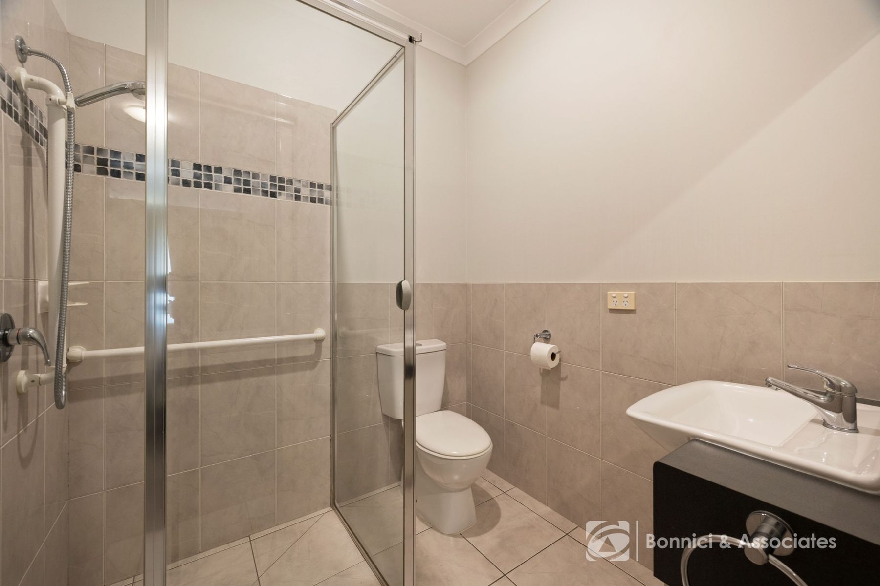 2/9 Priory Lane, Beechworth VIC 3747, Beechworth - Thumbnail 6