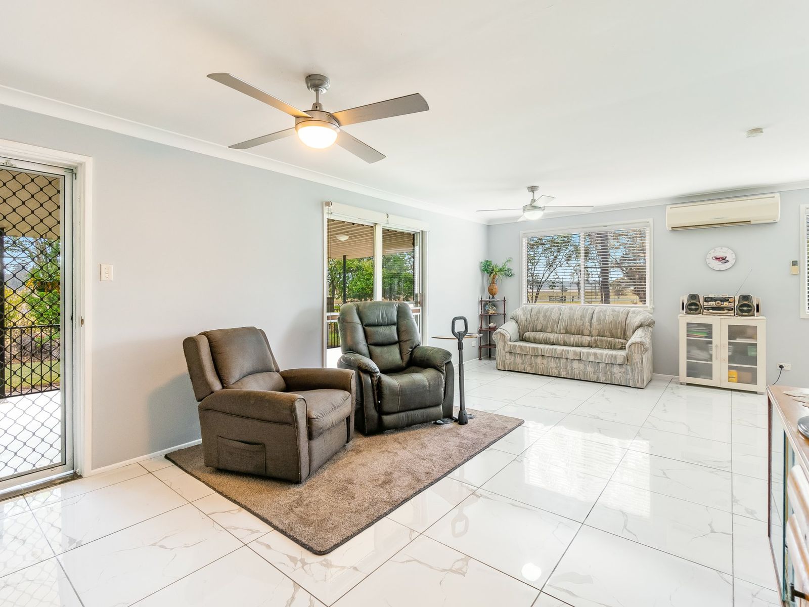 2 Hillside Drive, Fairy Hill - Thumbnail 5