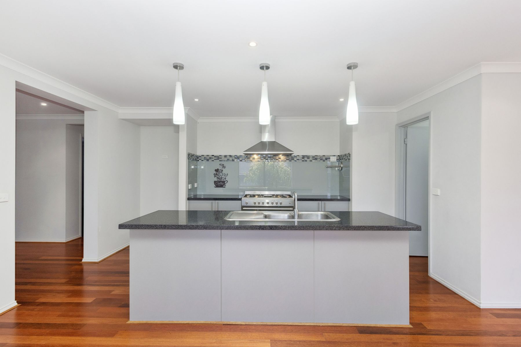 2 McConnell Drive, Junortoun, VIC 3551, Junortoun - Thumbnail 4