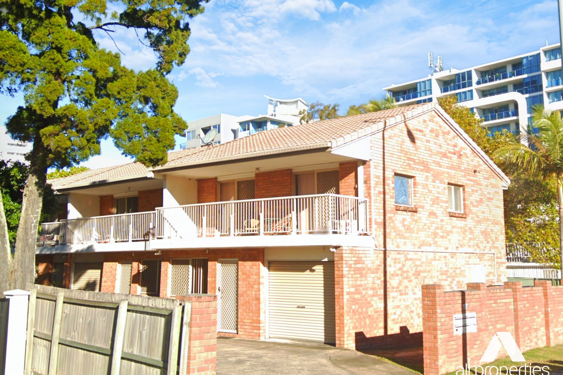 1/157 Frank Street, Labrador, QLD 4215