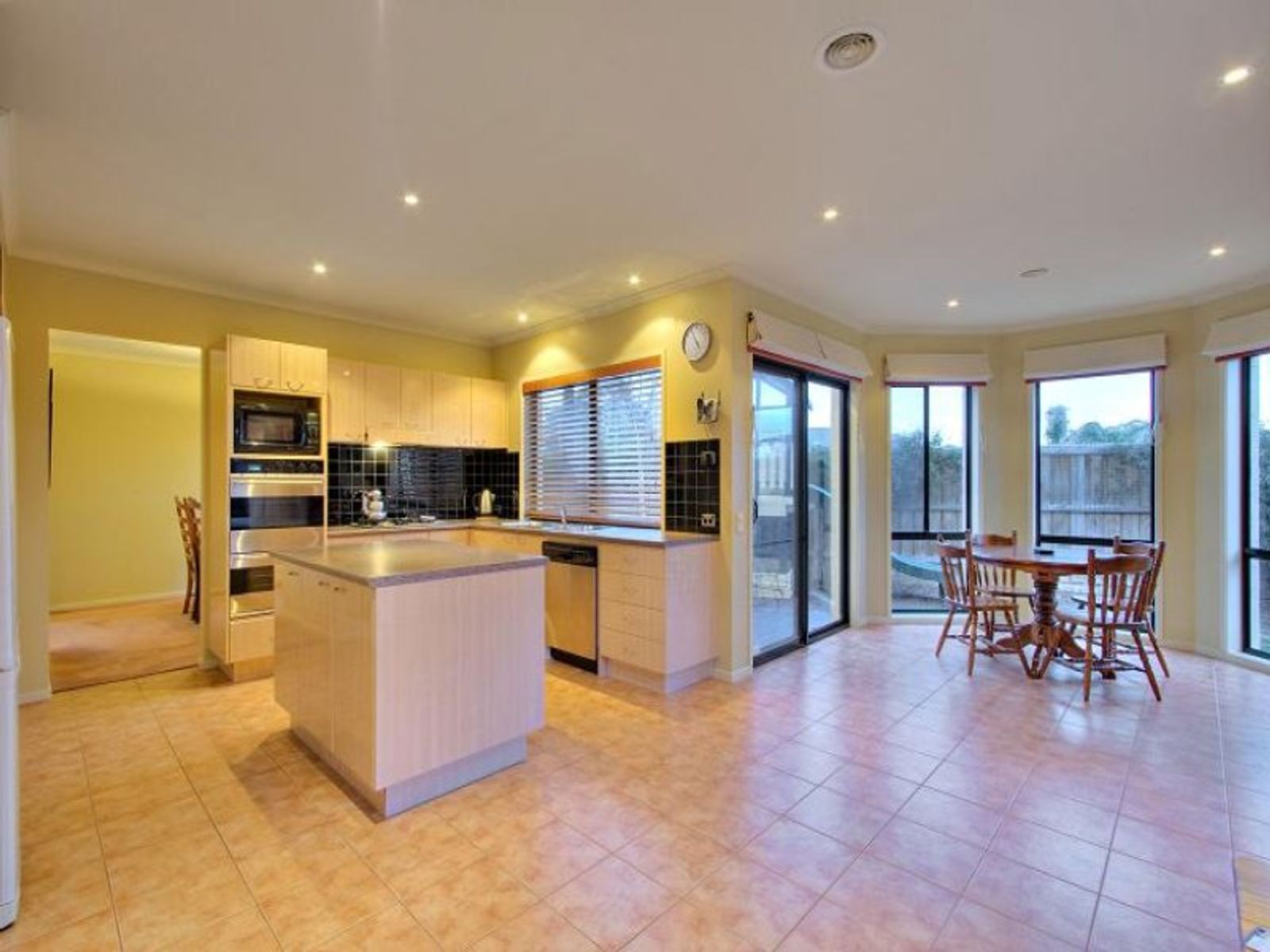 7 Lindy Court, Aspendale Gardens, VIC 3195, Aspendale Gardens - Thumbnail 4