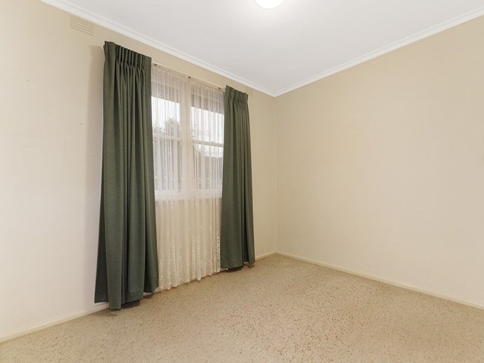 2 Suzanne Street, Dandenong, VIC 3175, Dandenong - Thumbnail 5