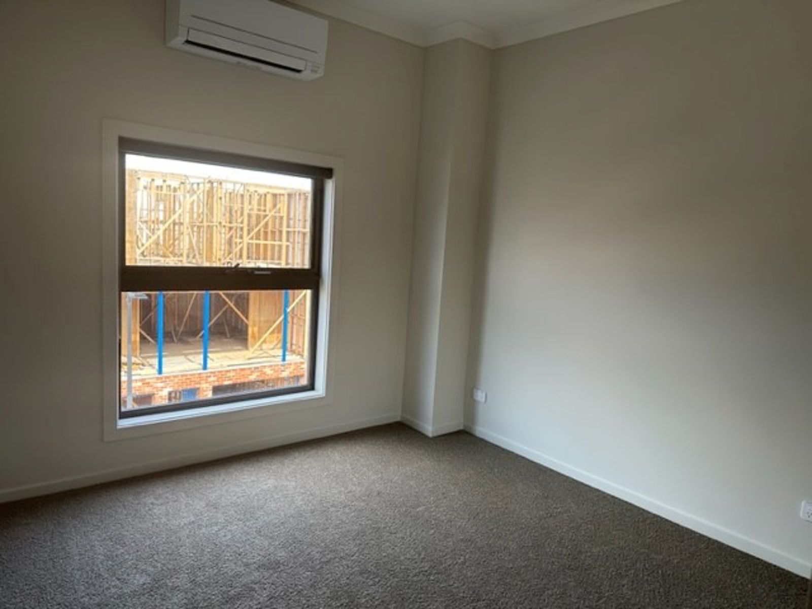 10 Laidlaw Avenue, Broadmeadows VIC 3047, Broadmeadows - Thumbnail 6