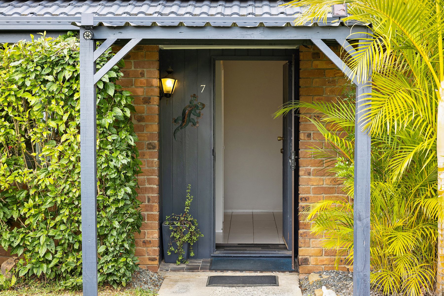 7 Kingfield Crt, Regents Park QLD 4118, Regents Park - Thumbnail 2