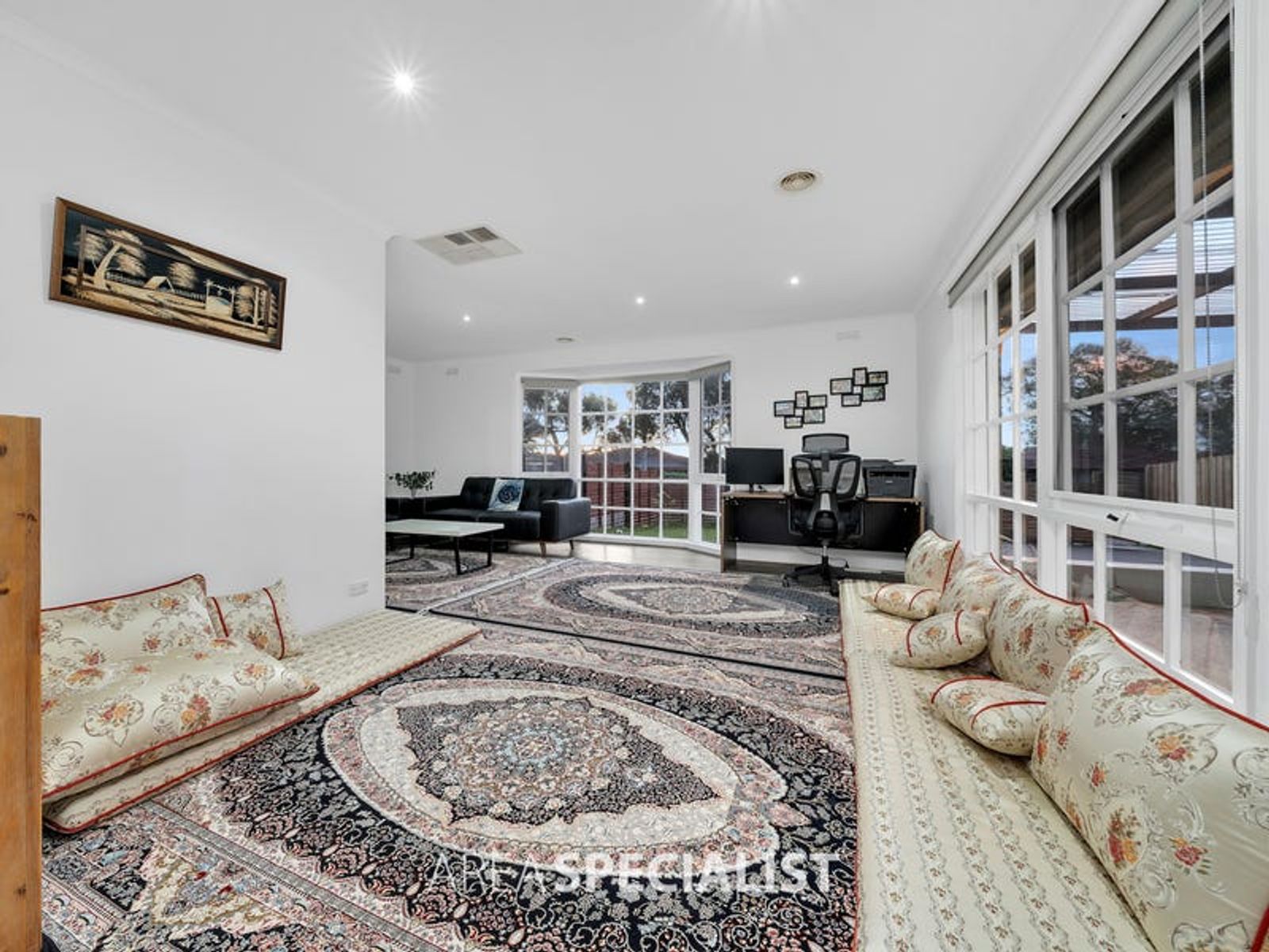 4 Sinclair Court, Hampton Park, VIC 3976, Hampton Park - Thumbnail 3