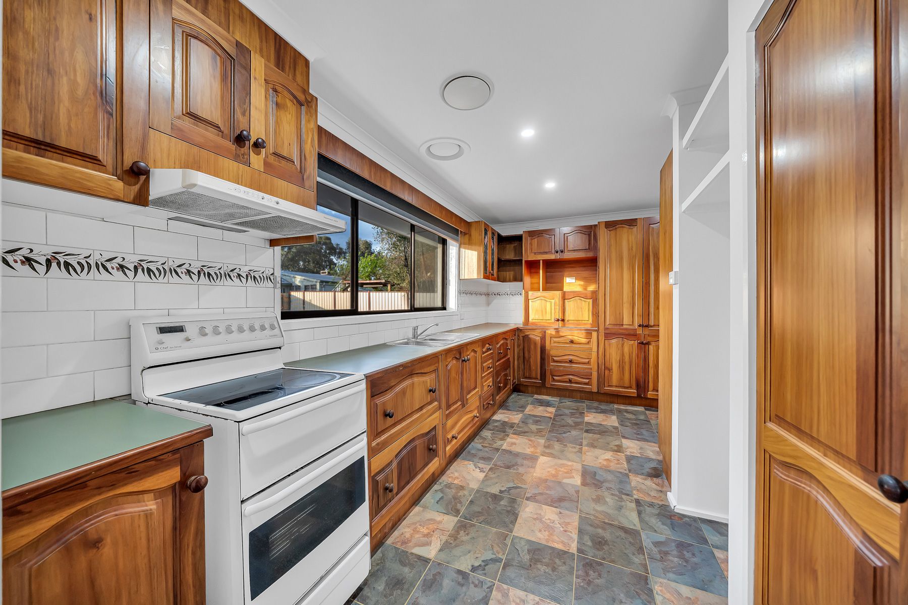 61 Bernhardt Avenue, Hoppers Crossing VIC 3029, Hoppers Crossing - Thumbnail 8