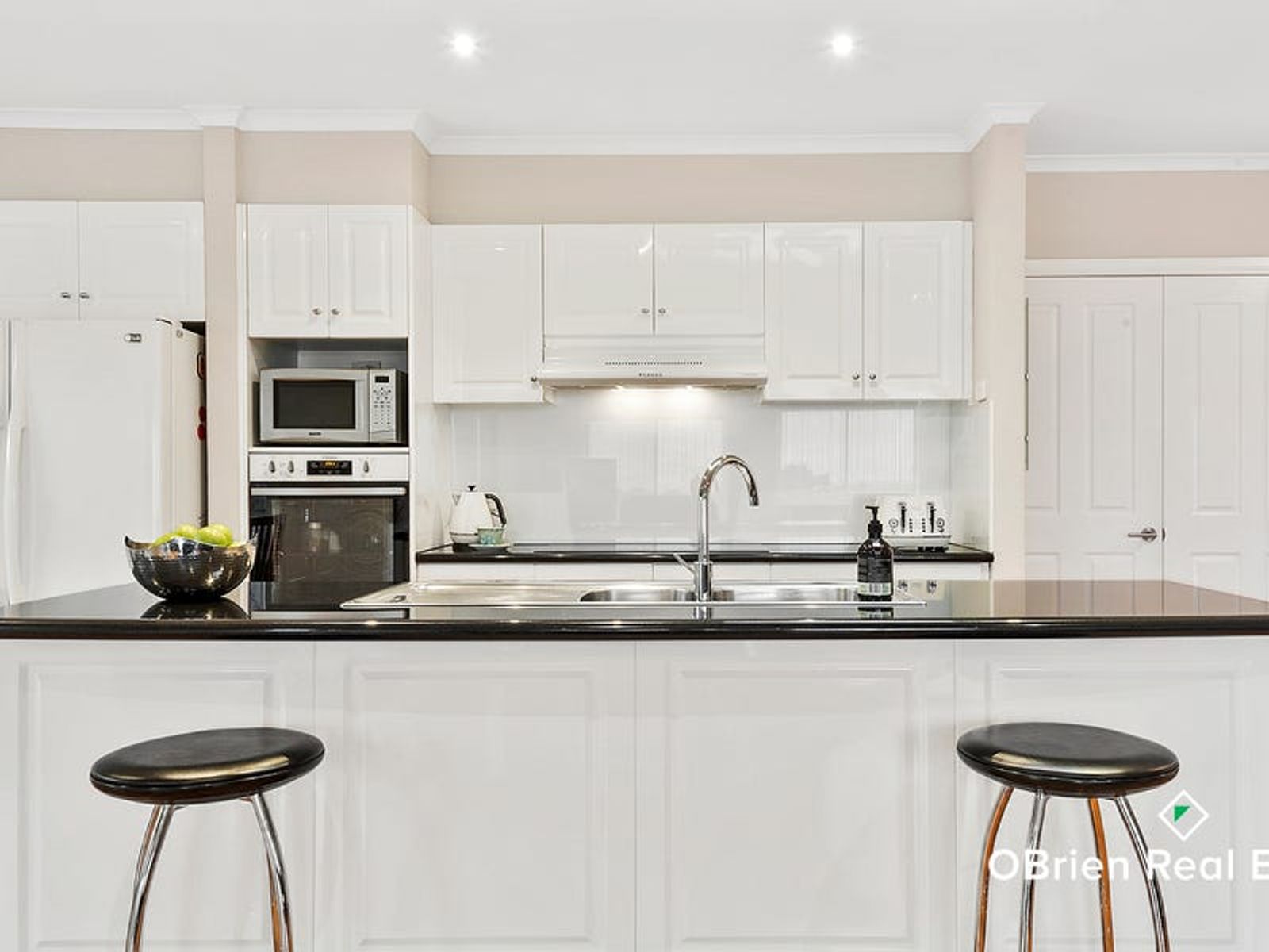 4 Jersey Close, Endeavour Hills, VIC 3802, Endeavour Hills - Thumbnail 3