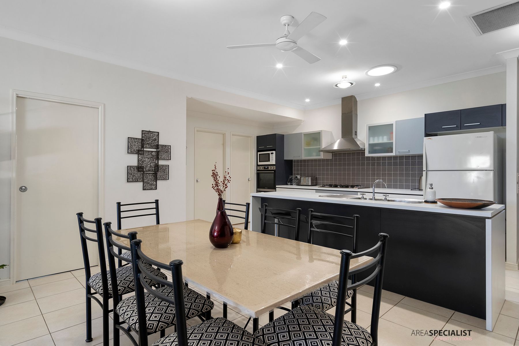 10 Coorabelle Crescent, Ormeau, QLD 4208, Ormeau - Thumbnail 6