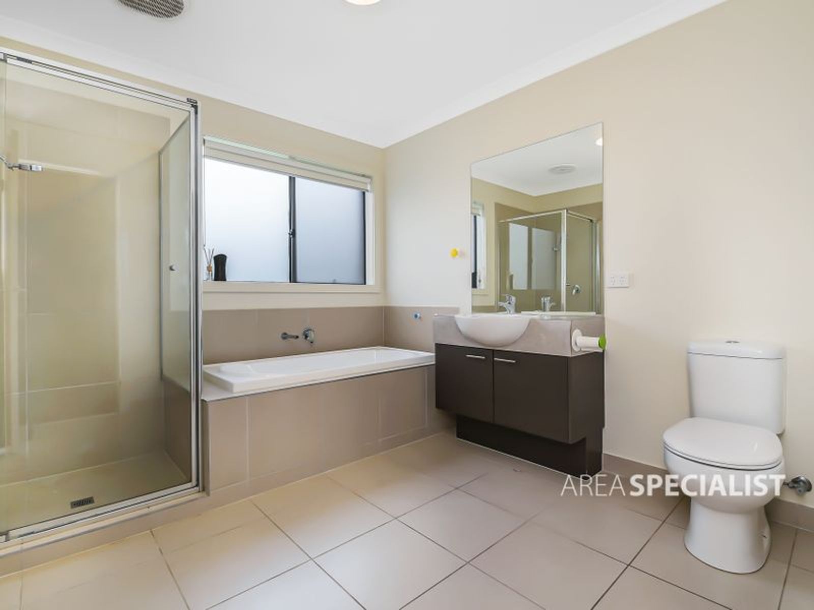 13 Zeus Avenue, Cranbourne West, VIC 3977, Cranbourne West - Thumbnail 6