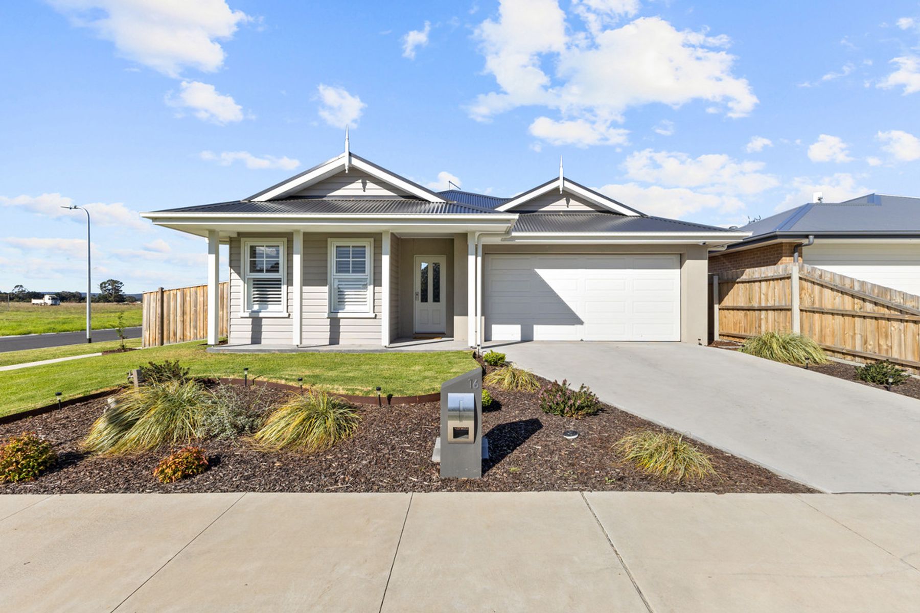 16 Mill Lane, Rosedale VIC 3847, Rosedale - Image 1